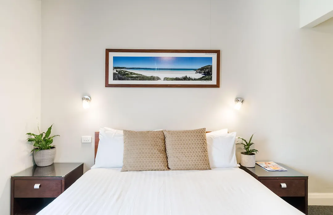 Huskisson Hotel-1